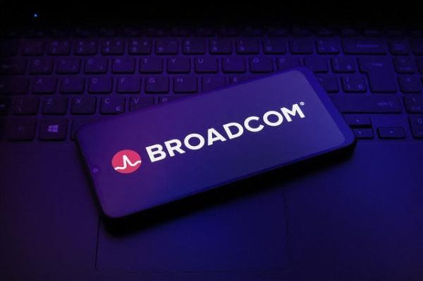 photo of Broadcom's AI chip sales hit 52%, with SoftBank and OpenAI on deck image