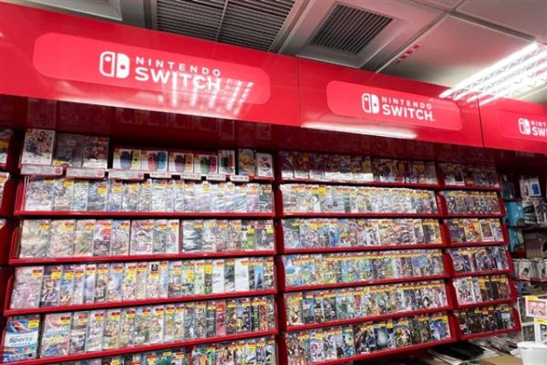 photo of Nintendo Switch 2 off to strong sales start; handheld rivals fear displacement effect image