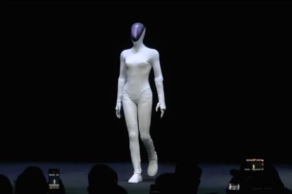 XPeng's humanoid robot 'catwalk' sparks&hellip;