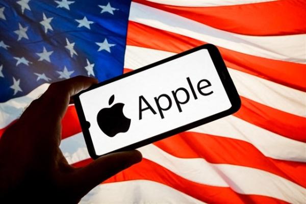 photo of Apple's cash pivot: A new CEO and strategy for the AI arms race image