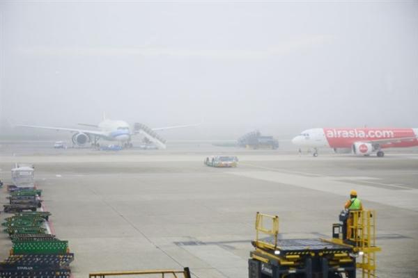photo of China Airlines cuts cargo fuel surcharges after oil prices ease on US-Iran deal image