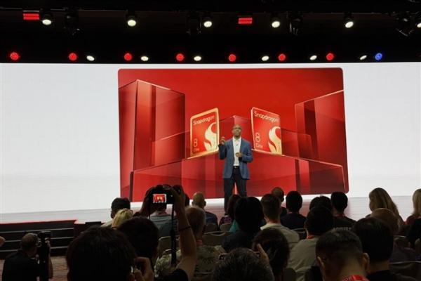 Qualcomm splits flagship mobile SoCs&hellip;