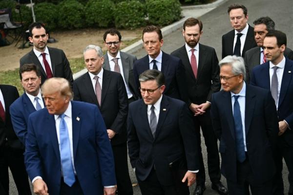 Trump opts for voluntary AI audits over…