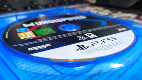 Sony denies claims it is stopping disc…