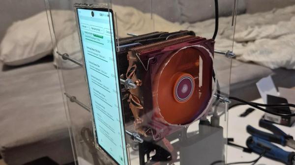Redditor turns Android phone into a…