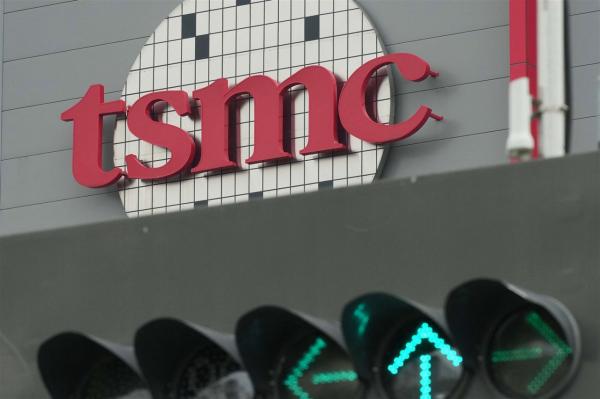 photo of TSMC's three-pronged strategy: Outsourcing CoWoS to Amkor as US plant exceeds expectations image