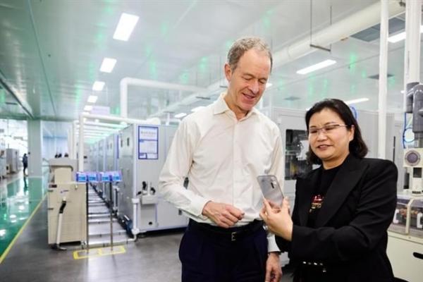 photo of Apple COO visit trio of key Chinese suppliers, reaffirms commitment to China image