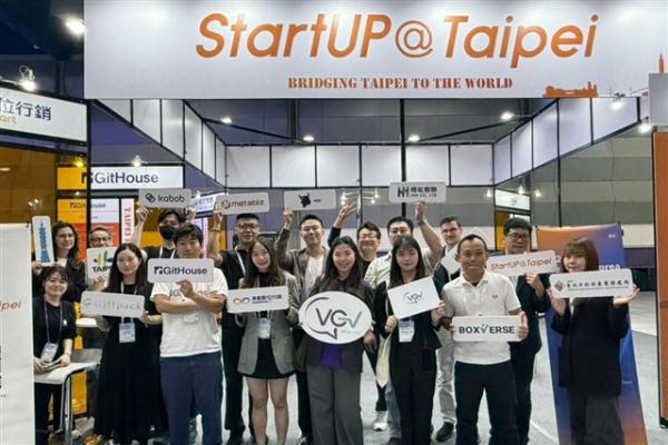 Taipei startups showcase AI martech and…