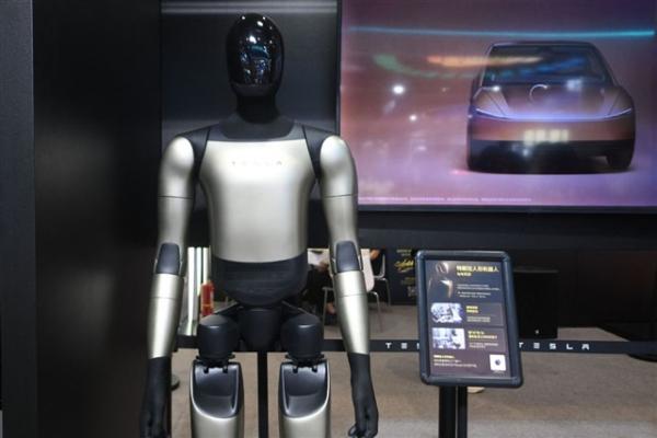 Tesla cuts AI5, AI6 memory specs to…