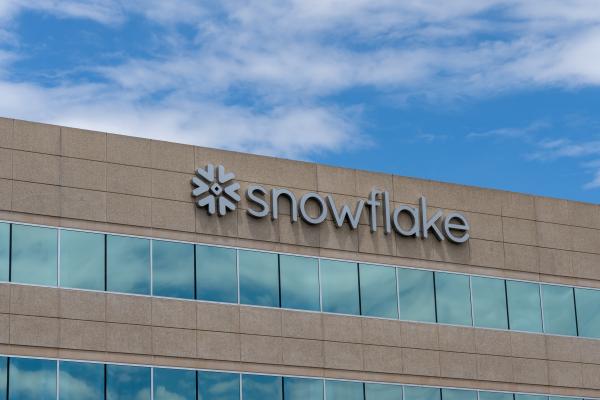 photo of Snowflake offers help to users and builders of AI agents image