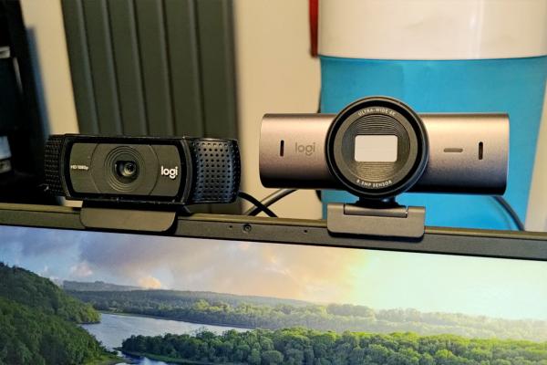 photo of 4K webcams make you look like a pro. But does that outweigh the cons? image