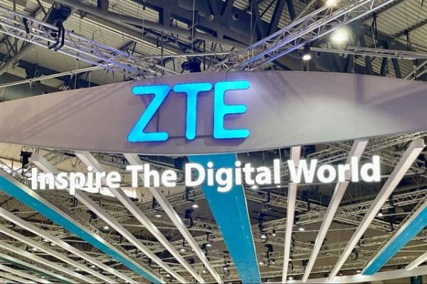 ZTE reports revenue decline, showcases…