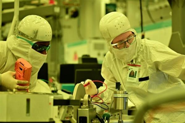 US chipmakers rely more on overseas&hellip;