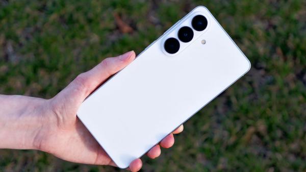 The Samsung Galaxy S26 Plus is either…