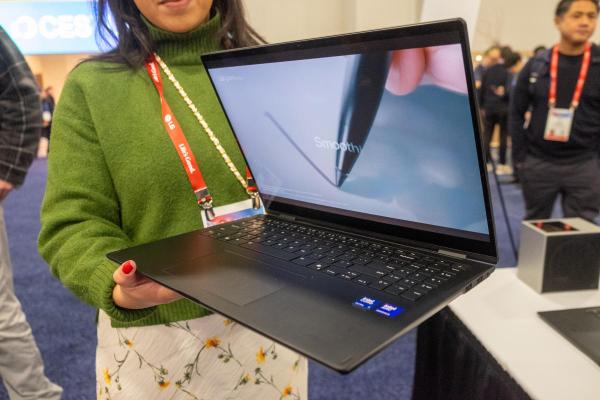 photo of LG Gram Pro 2-in-1 (2025) hands-on: Of course a thin and light laptop gets AI at CES 2025 image