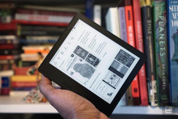 photo of The Kindle Oasis will be discontinued as Amazon says goodbye to page-turn buttons image