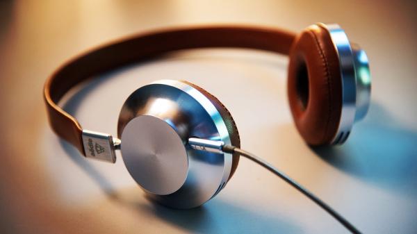 photo of This Free Tool Can Help Spot AI Slop in Spotify and Apple Music Playlists image