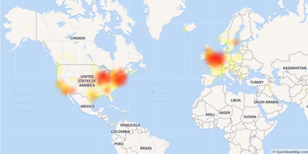 photo of Instagram and Snapchat are both down for thousands of people image