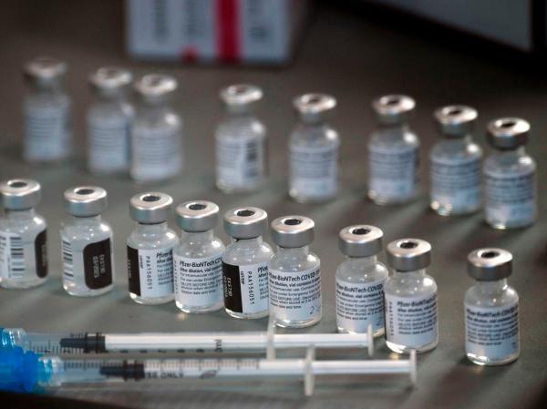 photo of Pfizer vaccine may be less effective against South African and UK coronavirus variants, according to Israeli study image
