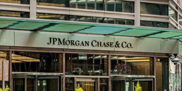 photo of JPMorgan and Citigroup push back return to office as Omicron cases surge image