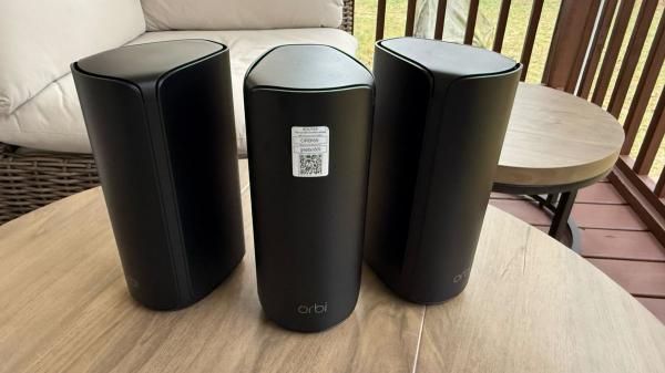 photo of Netgear Orbi 870 Wi-Fi 7 mesh router review: Solid performance can’t mask high price and feature regression image