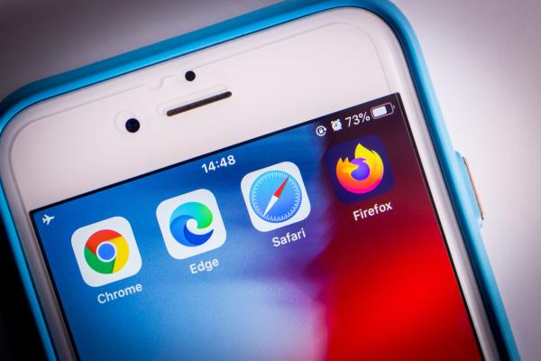 Experts get Google, Microsoft to pull…