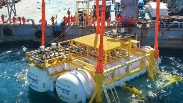 China unveils 'world's first' underwater…