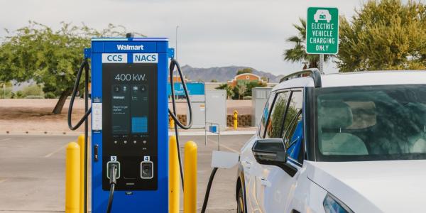 Walmart + ABB roll out 400 kW EV&hellip;
