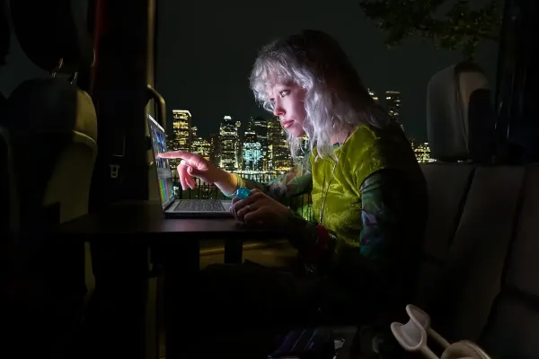 photo of Apple’s touchscreen MacBook Pro pushes laptop pricing to a new extreme image