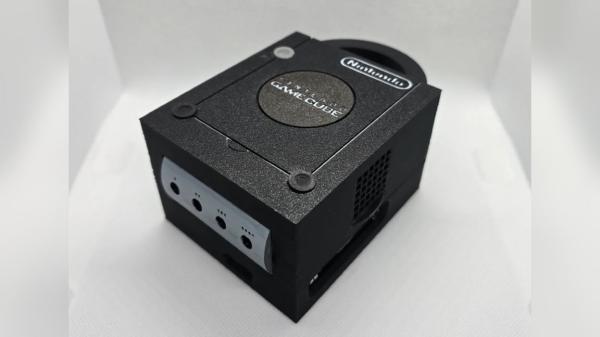 Maker designs Raspberry Pi GameCube case…