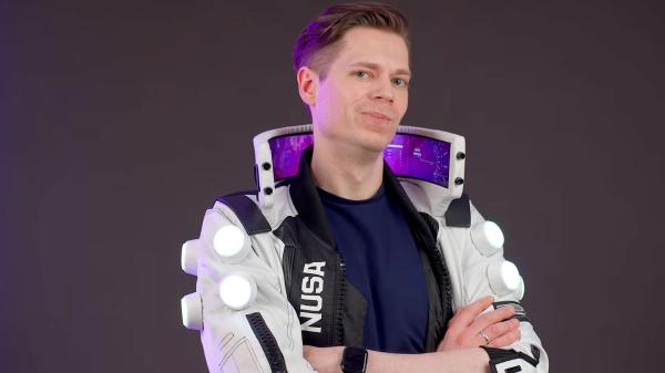 photo of Cyberpunk 2077 cosplay jacket features a $1,200 flexible OLED collar that you can game on with a Steam Controller —&hellip; image