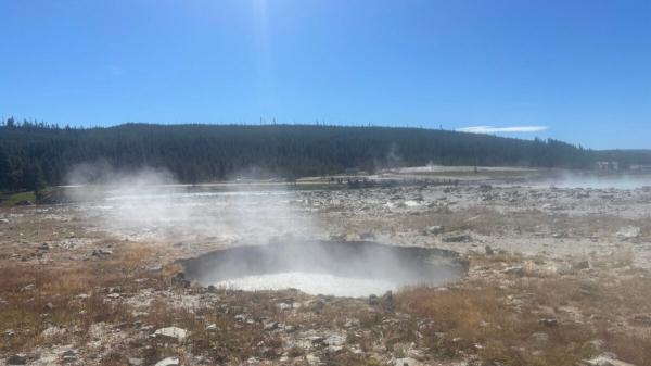 photo of A Hydrothermal Explosion Poked New Steamy Holes in Yellowstone’s Biscuit Basin image