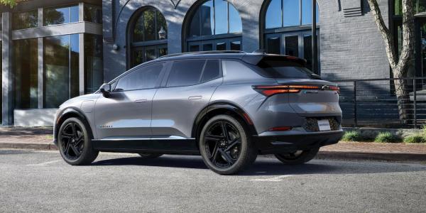 photo of With a $10,000 discount, the Chevy Equinox EV is hard to pass up image