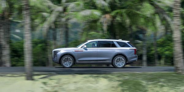 photo of China discovers ‘breakthrough’ EV battery that could double range to 1,000+ km image