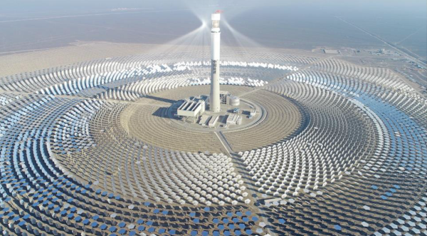 China’s giant Gobi solar plant runs…