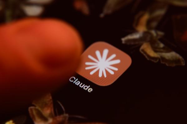 Anthropic signs $10 billion deal with AI…