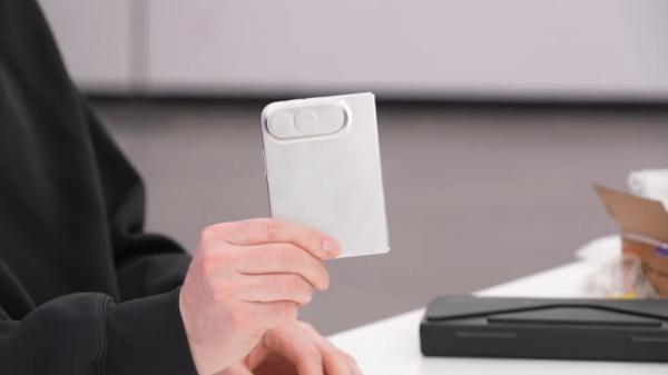 I've used foldable phones for years —…