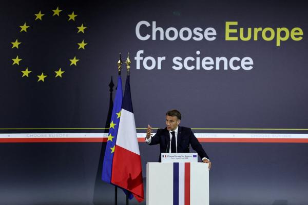 photo of Europe Unveils $565 Million Plan to Attract Scientists From U.S. as Trump Defunds Basic Research image