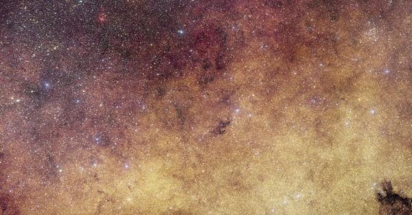 photo of This Is the Most Detailed Image Yet of the Milky Way's Center image