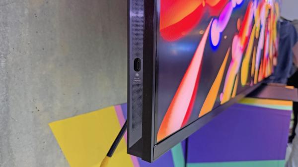photo of Someone finally did it: a high-end TV with a DisplayPort connection actually is coming this year, including 4K 180Hz&hellip; image