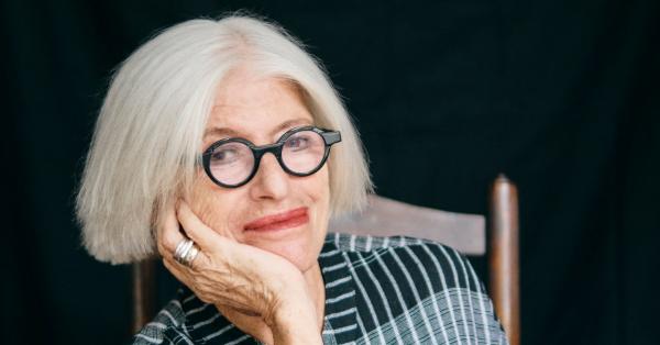 photo of This Woman Secretly Tries to Stop War image