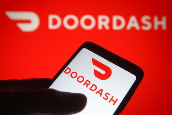 photo of DoorDash seeks dismissal of Uber lawsuit image