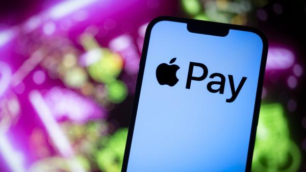 photo of Apple Pay set to launch in India with Axis Bank today, sources say image