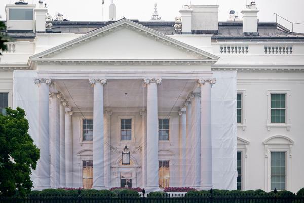 photo of White House takes down ‘Build the Wall’ game after the Tetris Company complains image