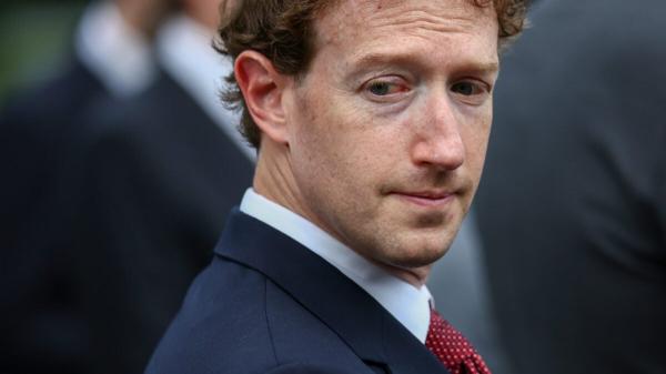 Zuckerberg Wants To Build A Giant Online…