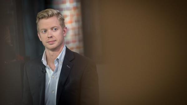 photo of As Reddit stock falls, CEO questions value of Google's AI Overviews image