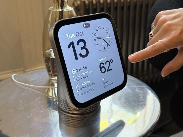 I tried out Apple’s HomeView smart…