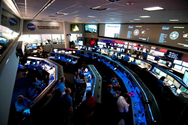 photo of NASA’s Deep Space Mission Control Is Empty for the First Time in 6 Decades as L.A. Wildfires Rage image