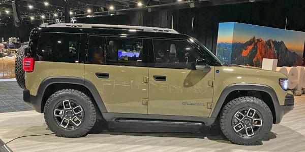 photo of Jeep Recon EV looks a lot like the Ford Bronco as the camo comes off image