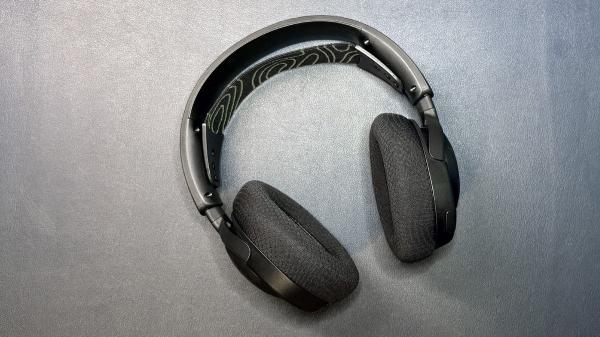 photo of SteelSeries Arctis Nova 5 Wireless Review: The cheaper Nova 7 image